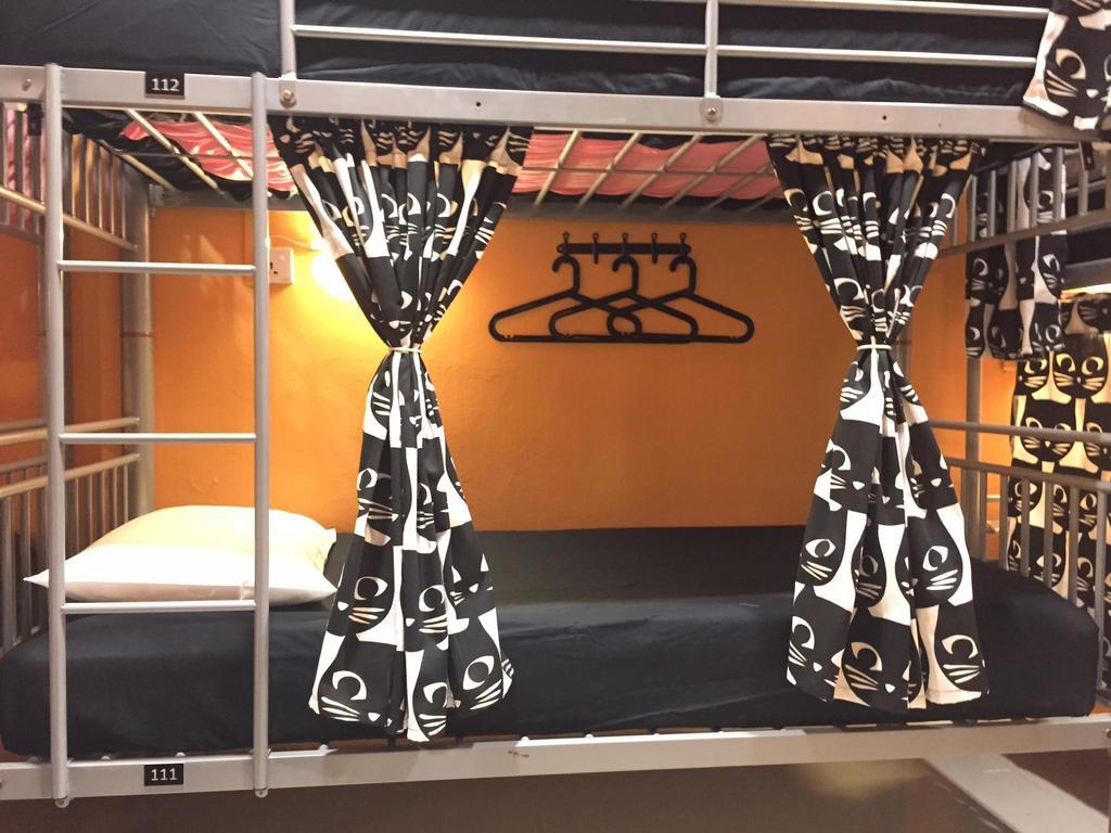 Family Room For 8,342993796:JPEG